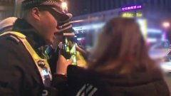 国产醉酒女视频在线,酒精失控下的真实写照